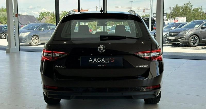 Skoda Superb cena 99900 przebieg: 135160, rok produkcji 2019 z Mogilno małe 781